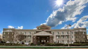 Holiday Inn Express Hotel & Suites Lincoln-Roseville Area, an IHG Hotel